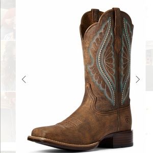 ARIAT COWGIRL BOOTS